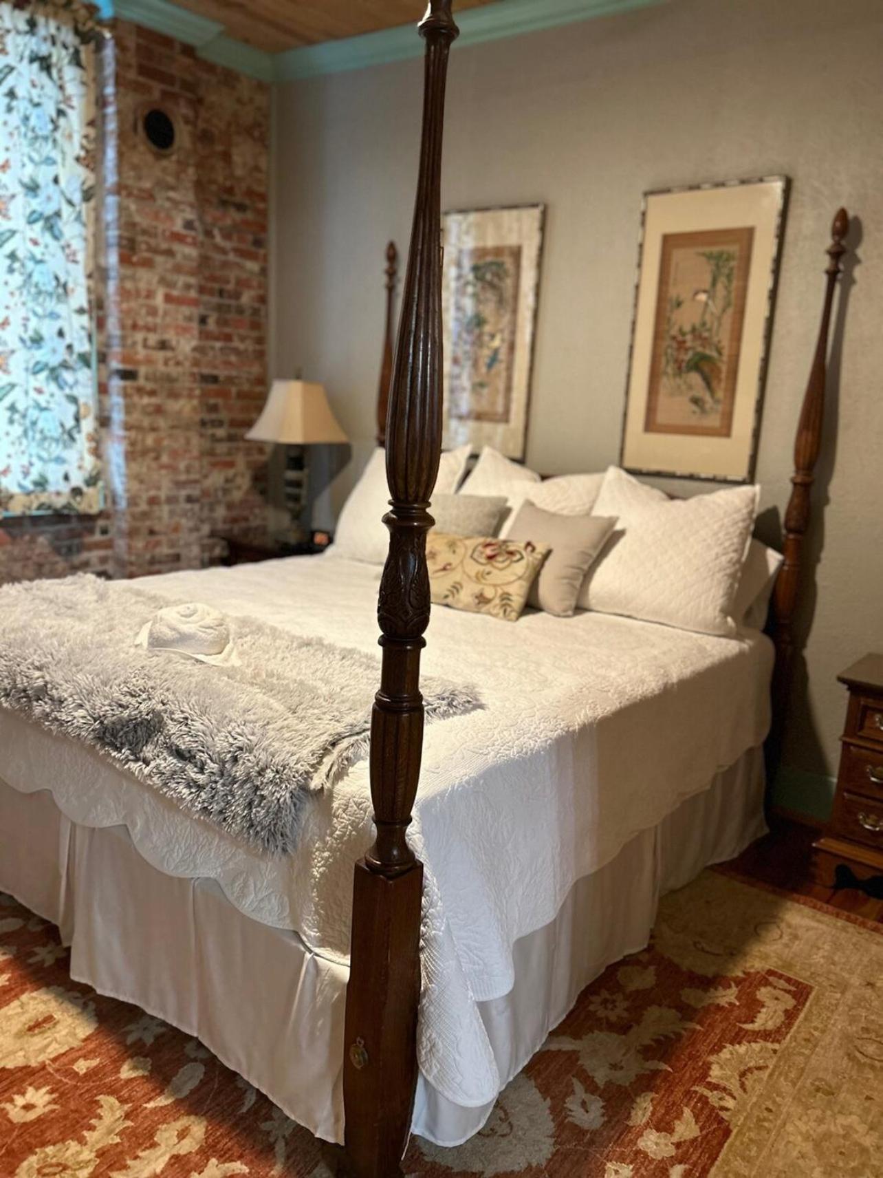Chipley'S Squareview Inn Carthage Екстер'єр фото